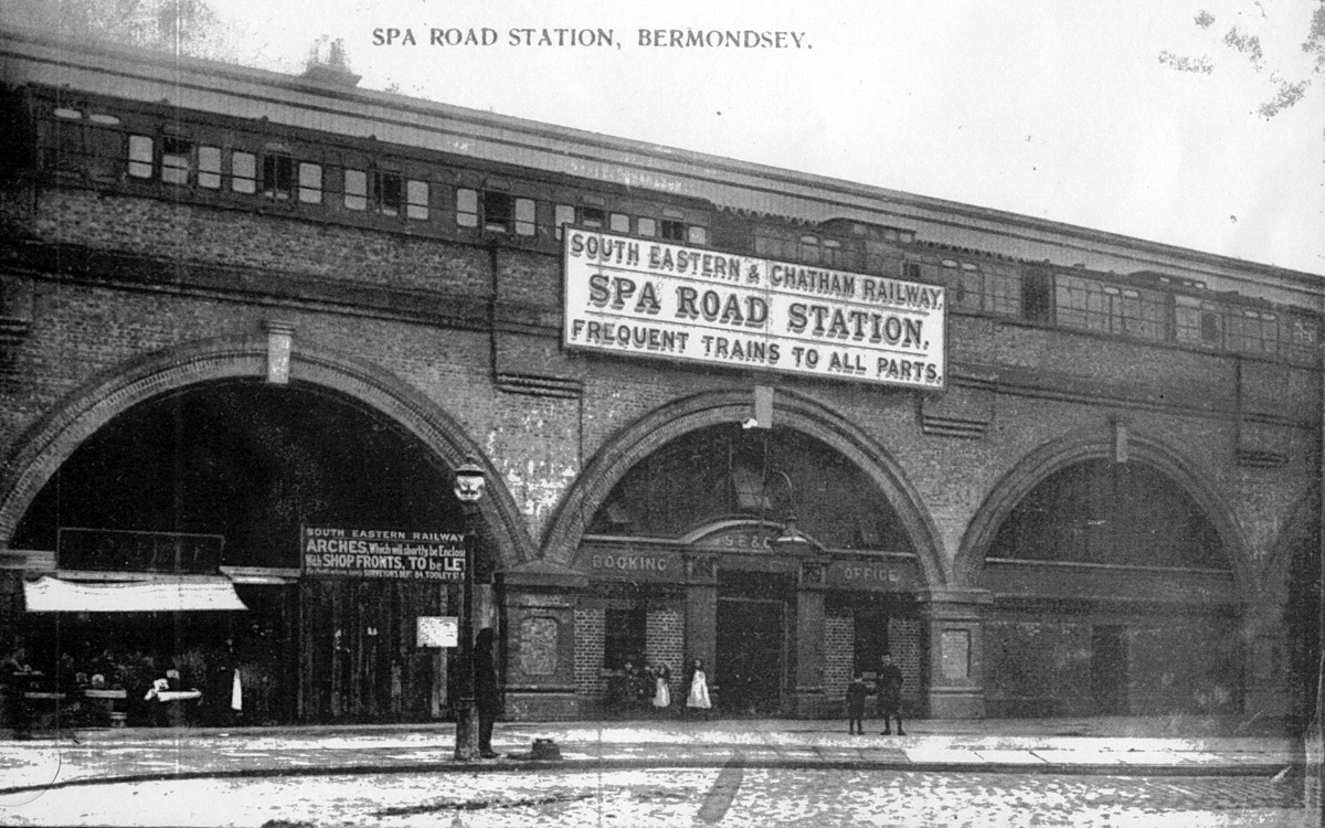 The old Spa Road Station, circa 1900